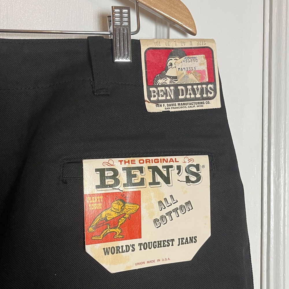 NWT Ben Davis Black Chinos for Men Size 42